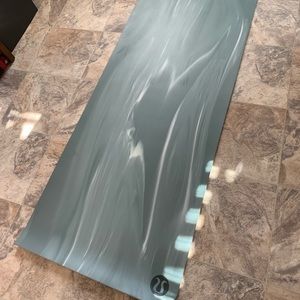 Lululemon Mat